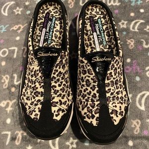 Leopard print sketchers
